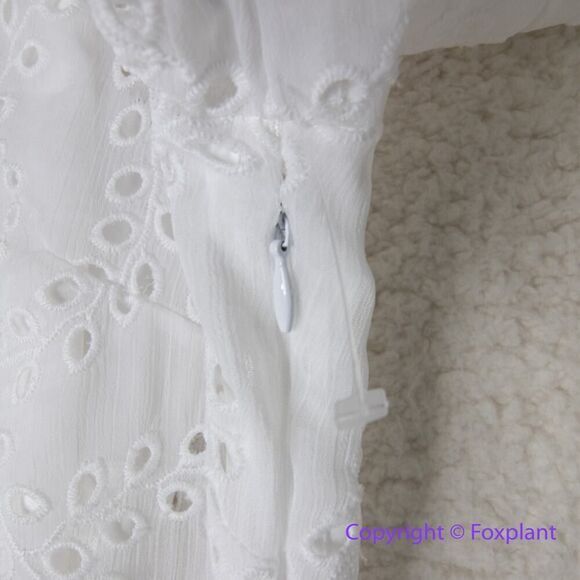 New! White House Black Market Long Sleeve Eyelet Shirt Dress mini, size 8 - Picture 11 of 16